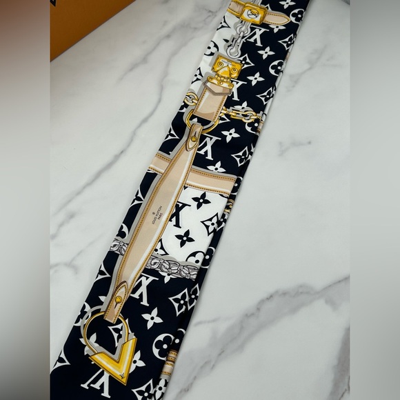 ❌SOLD❌🔥Louis Vuitton•Monogram Confidential Bandeau - Picture 3 of 7